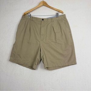 Tommy Hilfiger Golf Khaki Pleated Shorts Men’s Size 40 Classic Fit 100% Cotton